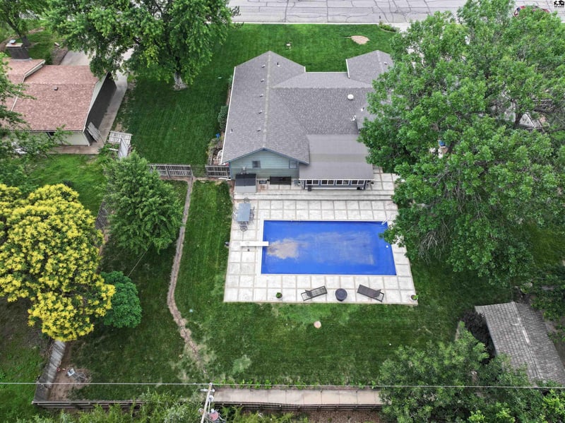 1112 St John, Lyons, KS 67554