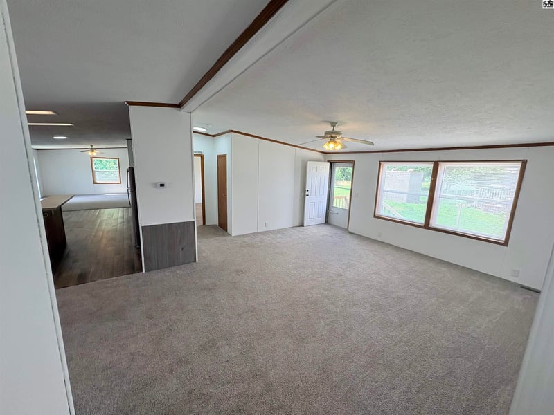 816 Deerfield Rd, Mcpherson, KS 67460