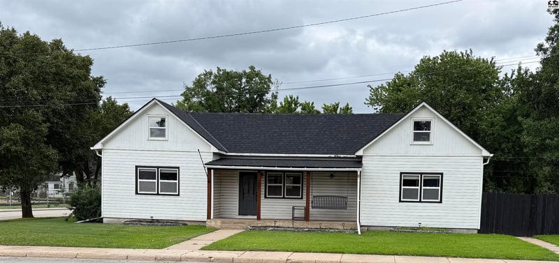 301 Hudson St, Inman, KS 67546