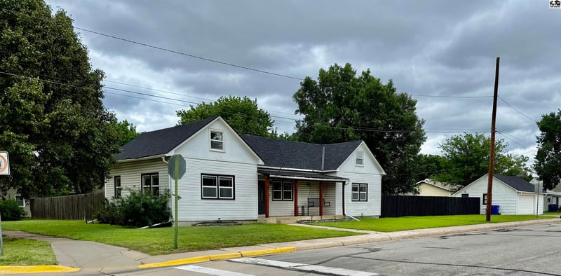 301 Hudson St, Inman, KS 67546