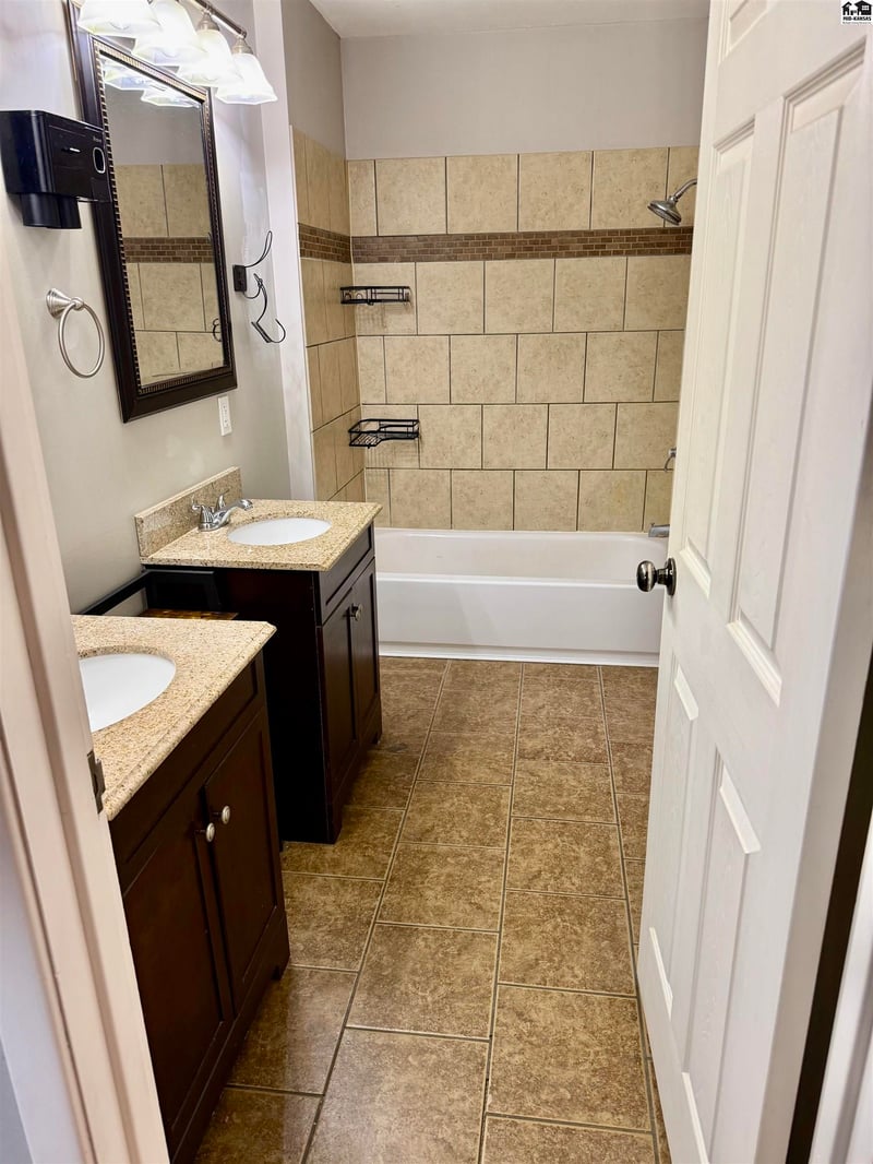 301 Hudson St, Inman, KS 67546