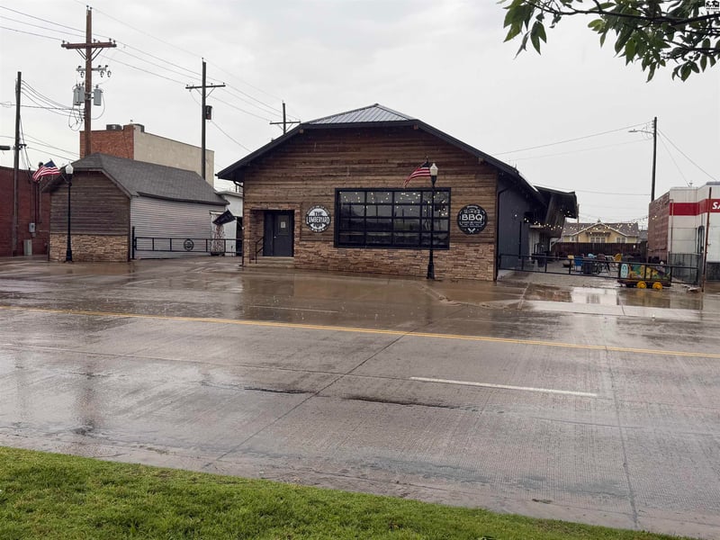113 Main , Lyons, KS 67554