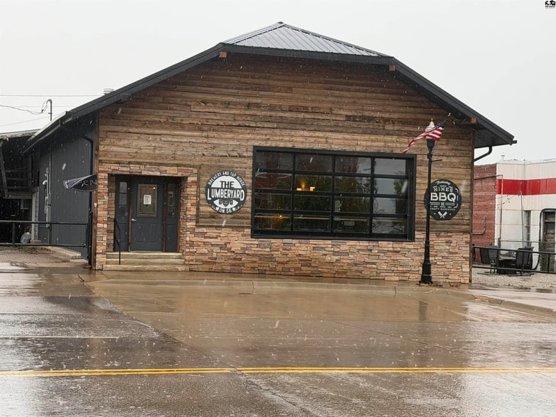 113 Main , Lyons, KS 67554