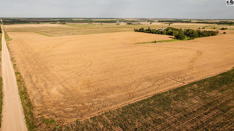 000 Pueblo Rd, Mcpherson, KS 67460