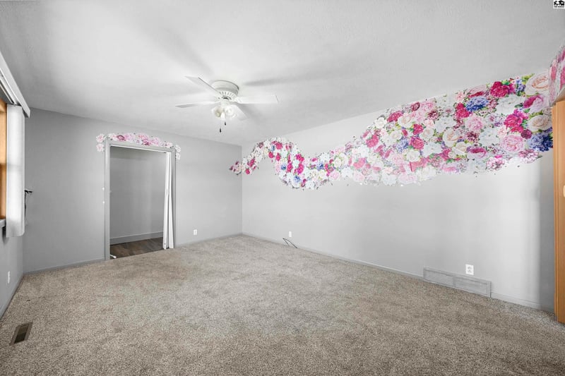1601 N Cleveland St, Hutchinson, KS 67501