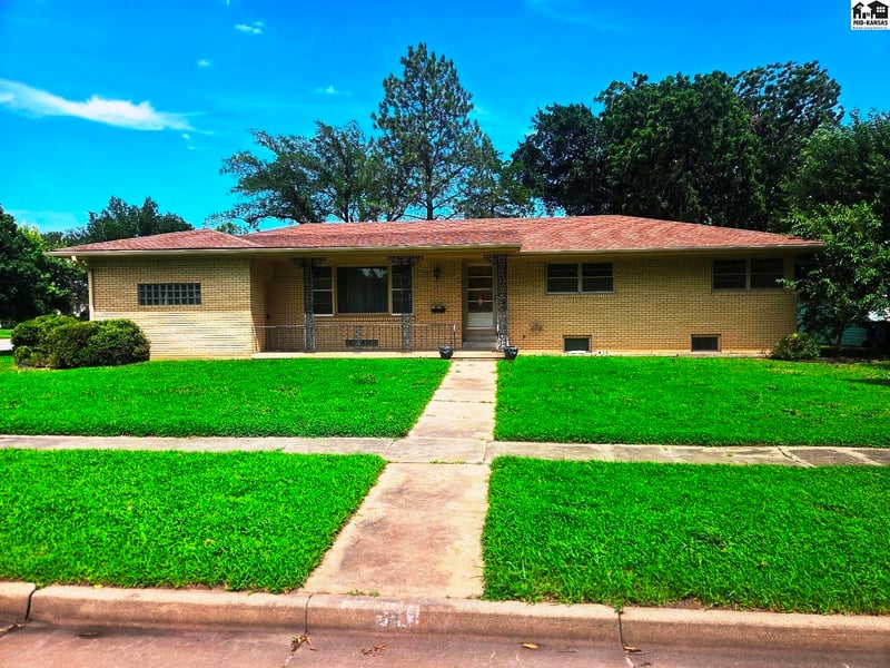 620 Duncan St, Newton, KS 67114