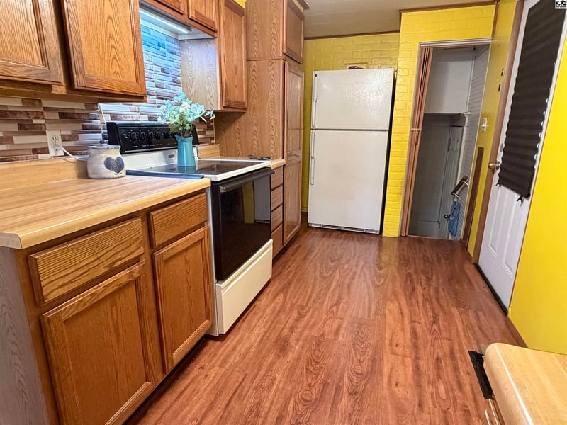 1006 Curtis St, Pratt, KS 67124