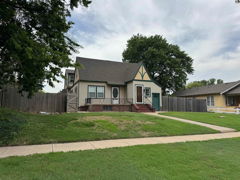315 S Taylor St, Pratt, KS 67124