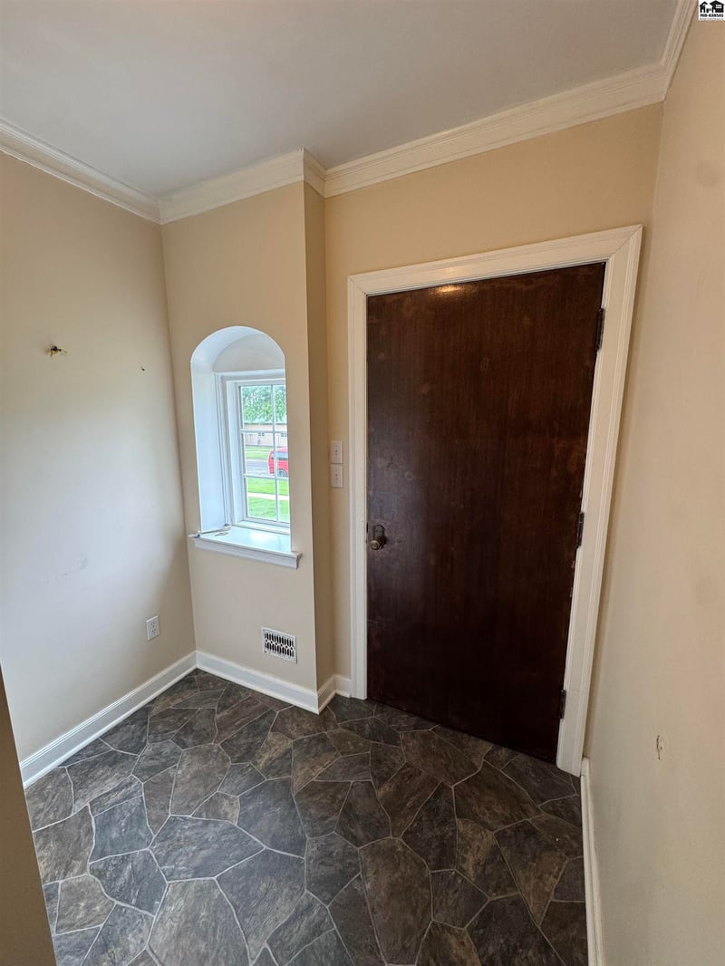 315 S Taylor St, Pratt, KS 67124