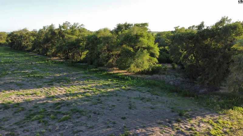 00000 Boundary Rd, Pretty Prairie, KS 67570