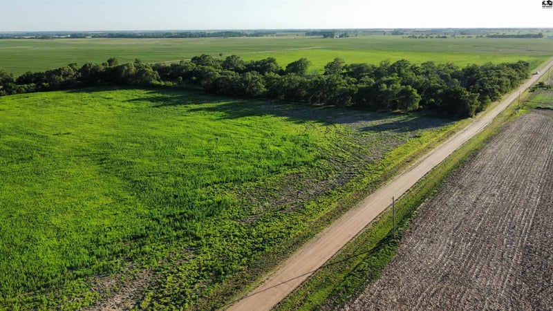 00000 Boundary Rd, Pretty Prairie, KS 67570