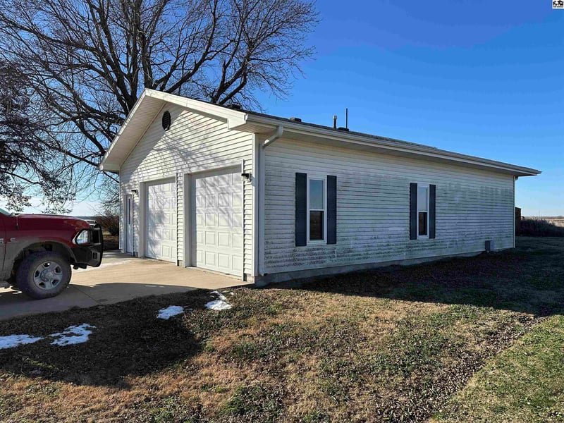 784 310th St, Durham, KS 67438