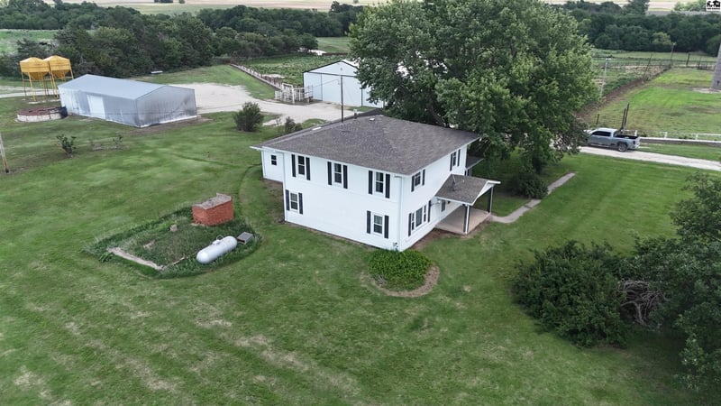 784 310th St, Durham, KS 67438