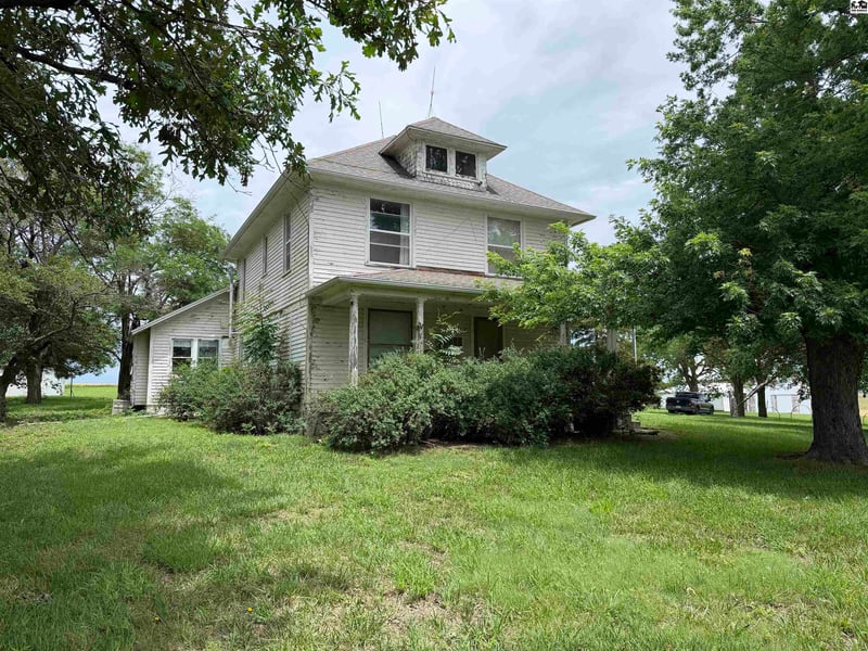1190 90th St, Peabody, KS 66866
