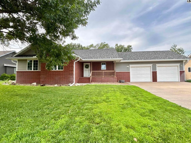 505 Randolph Rd, Mcpherson, KS 67460