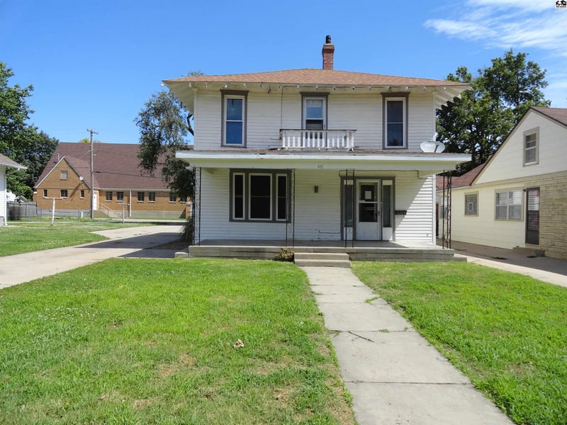 611 Kansas Ave, Mcpherson, KS 67460