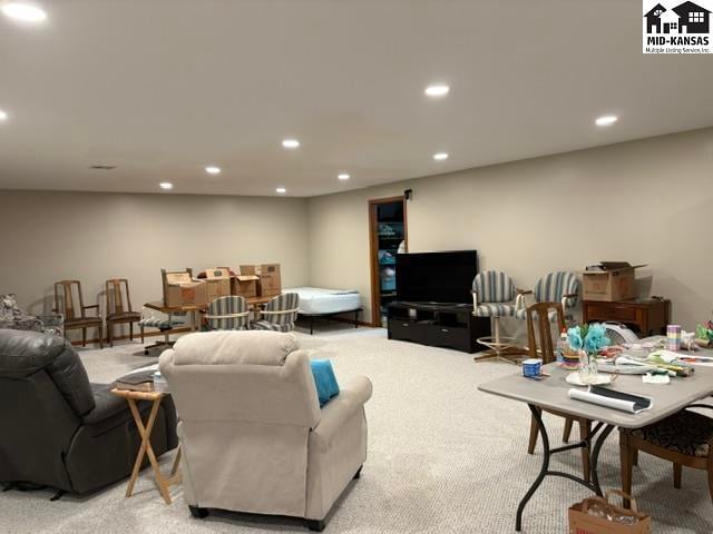 800 Virginia Ct, Hutchinson, KS 67502