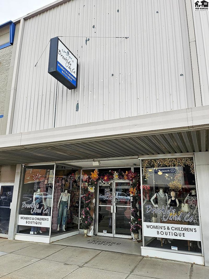 213 Main St, Mcpherson, KS 67460