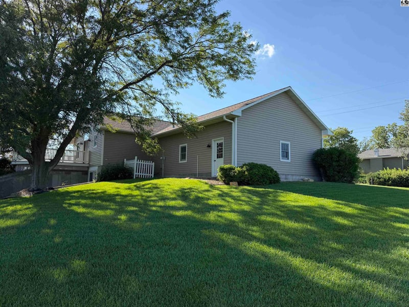 622 Locust St, Mankato, KS 66956