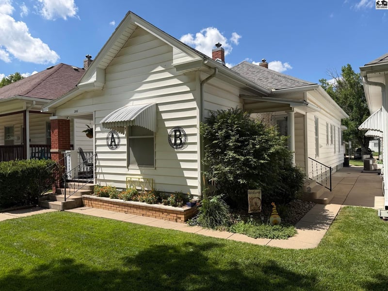 206 9th Ave, Hutchinson, KS 67501