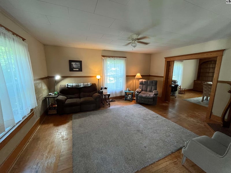 825 Ash St, Mcpherson, KS 67460