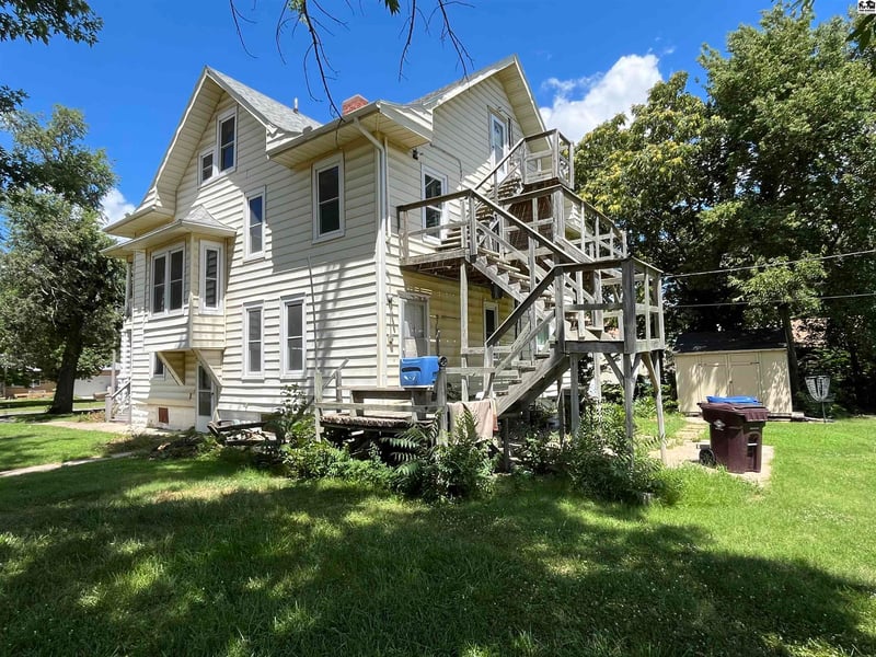 825 Ash St, Mcpherson, KS 67460