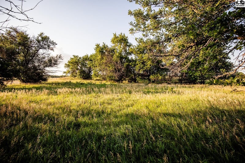 000 27th Ave, Roxbury, KS 67448