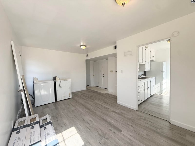 209 West Ave, Lyons, KS 67554