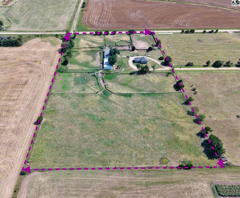 624 8th St, Bunker Hill, KS 67626