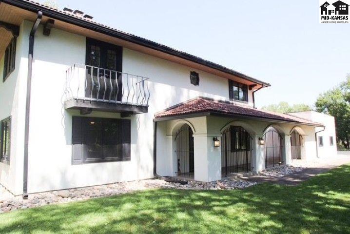 31 Linksland Dr, Hutchinson, KS 67502