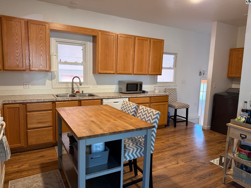 117 High St, Pratt, KS 67124