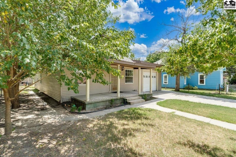 309 Carpenter St, Hutchinson, KS 67501