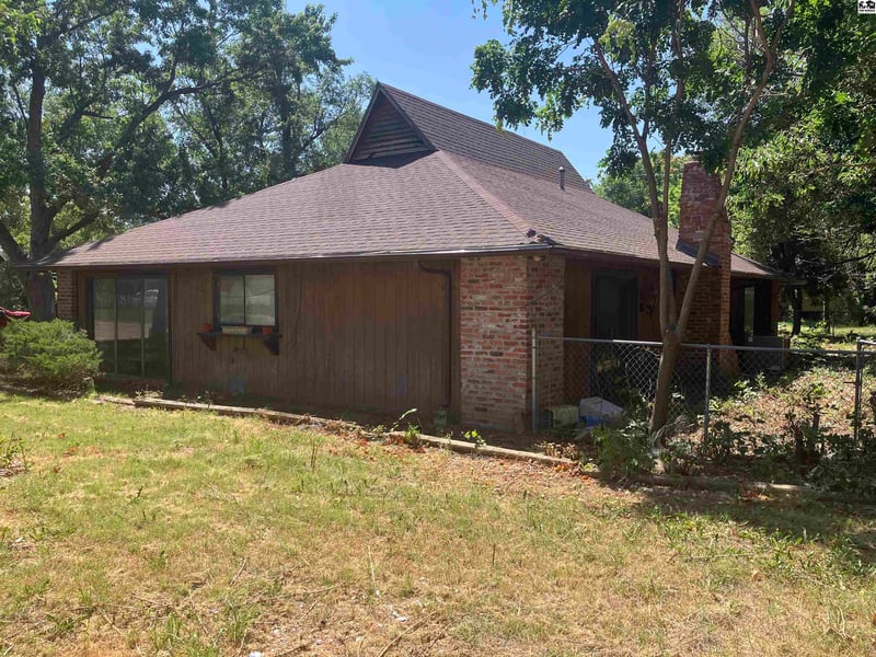 311 Martin St, Turon, KS 67583