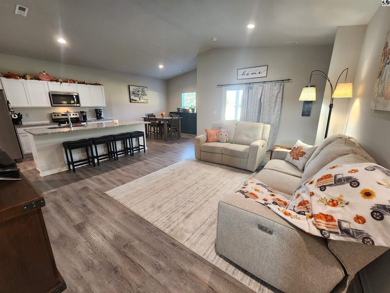 1704 Casey , Newton, KS 67114