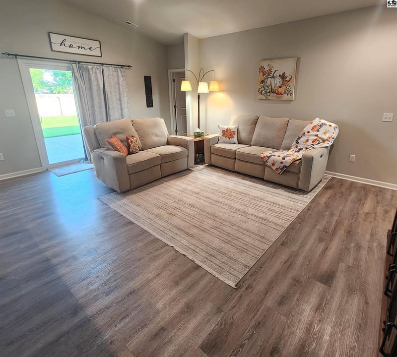 1704 Casey , Newton, KS 67114