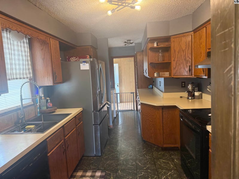 430 Spring St, Little River, KS 67457