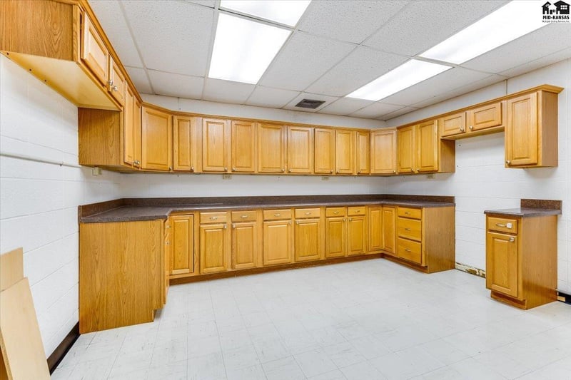 518 Washinton St, Hutchinson, KS 67501