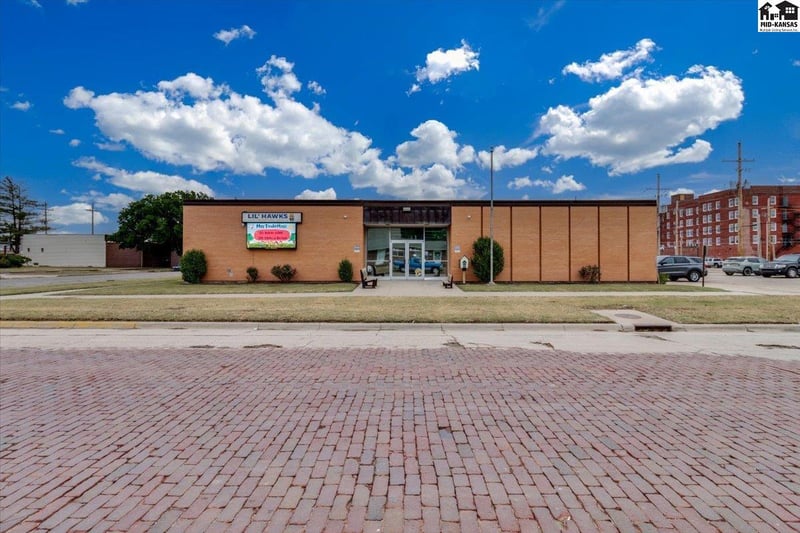 518 Washington , Hutchinson, KS 67501