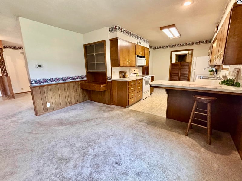1334 North Terrace St, Mcpherson, KS 67460