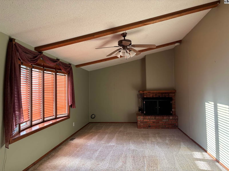 1400 Briarwood Ln, Mcpherson, KS 67460