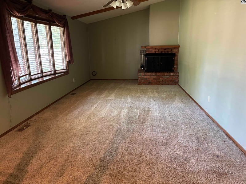 1400 Briarwood Ln, Mcpherson, KS 67460