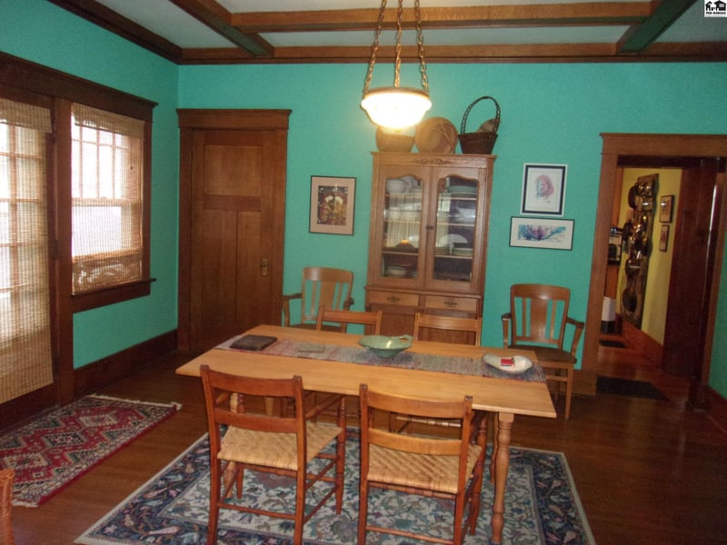 715 Avenue A, Hutchinson, KS 67501