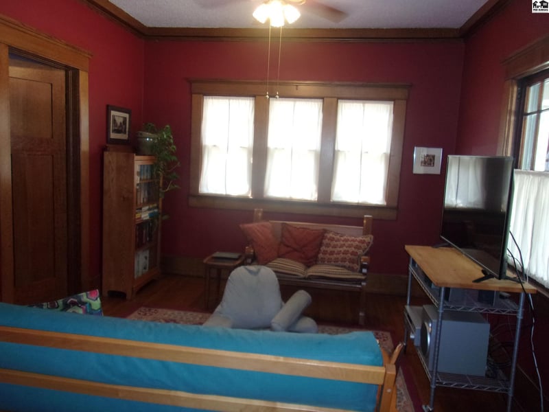 715 Avenue A, Hutchinson, KS 67501