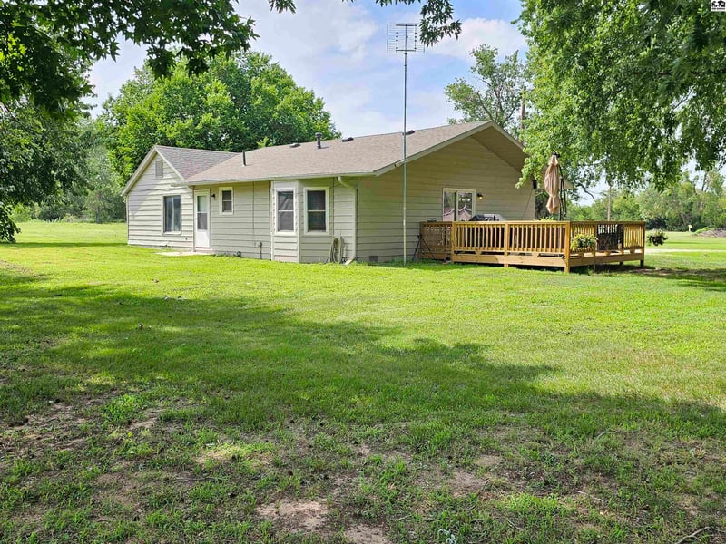 3319 69th Ave, Hutchinson, KS 67502