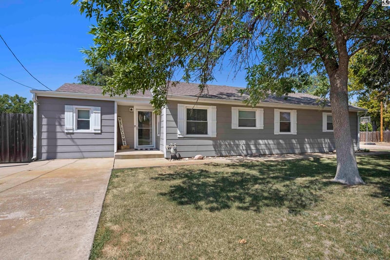 1706 26th Ave, Hutchinson, KS 67502