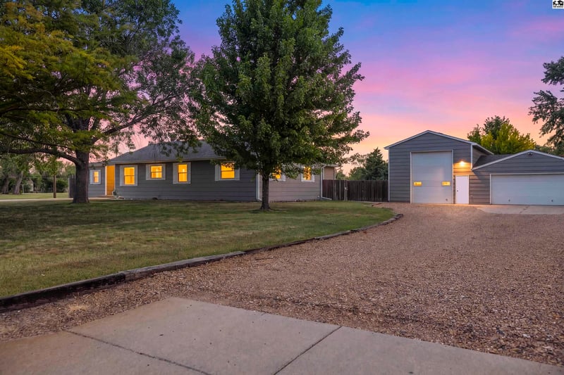 1706 26th Ave, Hutchinson, KS 67502