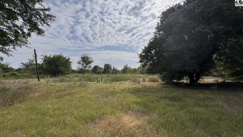 2715 95th Ave, Hutchinson, KS 67502