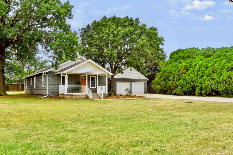 1617 26th Ave, Hutchinson, KS 67502