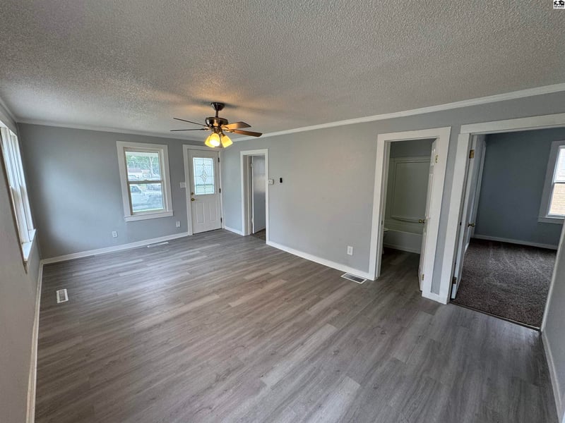839 Wheeler St, Mcpherson, KS 67460