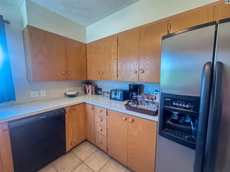 585 Belmont Rd, Pratt, KS 67124